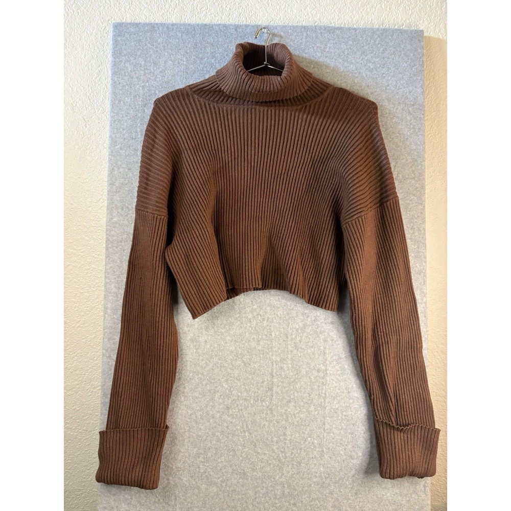 Forever 21 Brown Crop Turtle Neck Size M Super Cute Fall